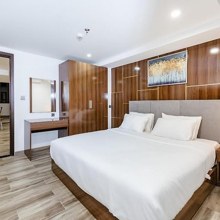 Sweden Hotel And Apartment Дананг Екстер'єр фото